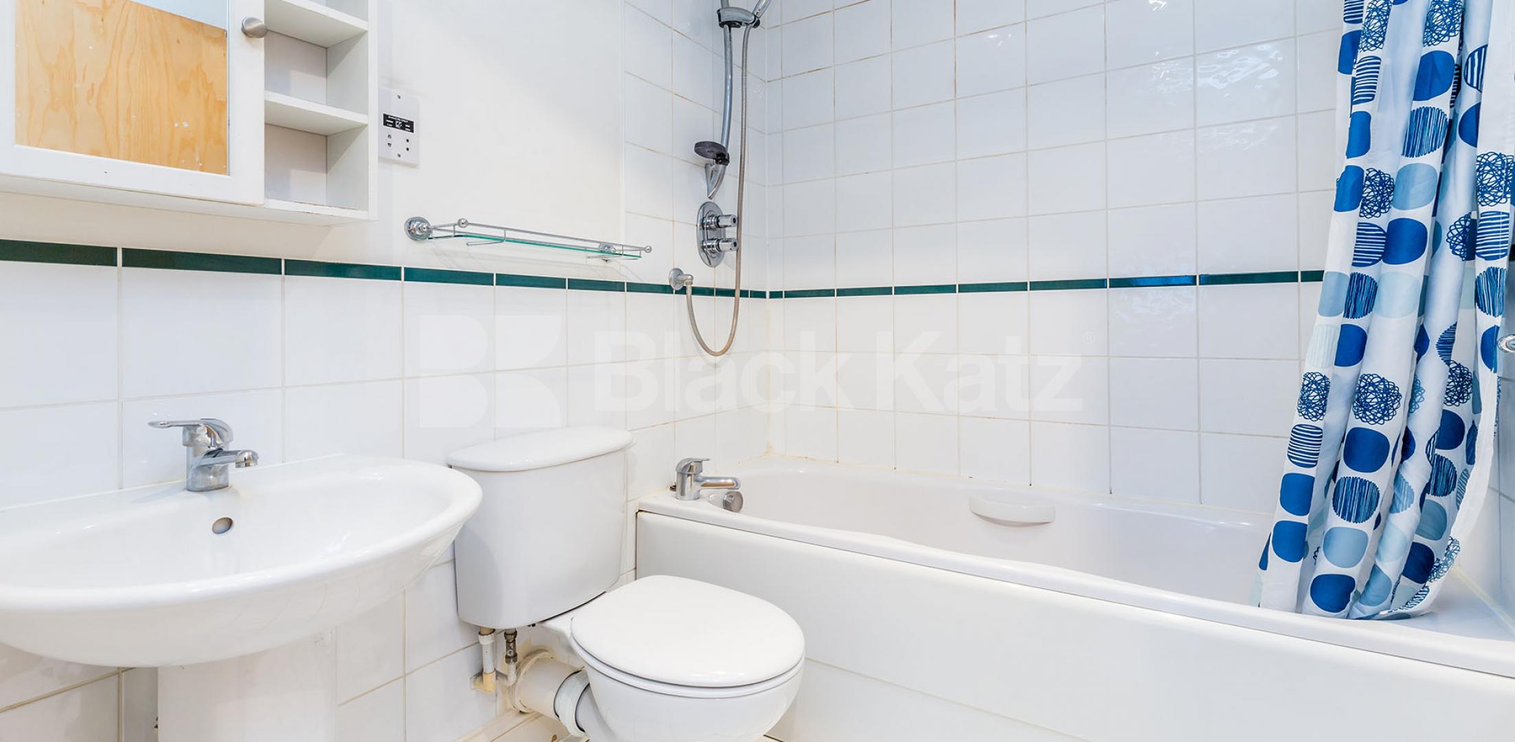 Modern spacious one bed within popular development  Tollington Way, Holloway